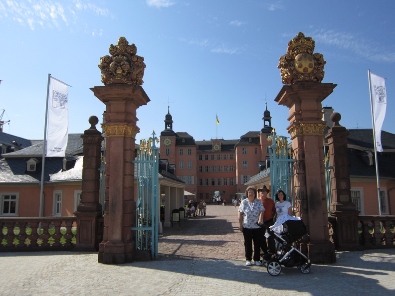 3 Rathburns Entrance to Schloss Schwetzingen.JPG